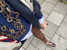 Laden Sie das Bild in den Galerie-Viewer, BELLA MINI (chocolate)