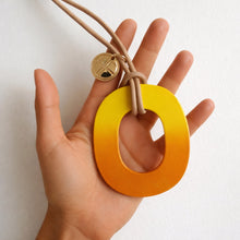 Laden Sie das Bild in den Galerie-Viewer, COCO (gelb / orange)