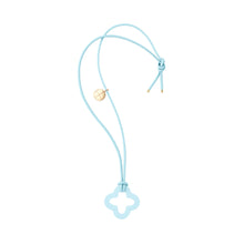 Laden Sie das Bild in den Galerie-Viewer, VICKY KNOT HALSKETTE (hellblau) - HORN FACTORY