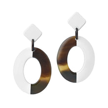 Laden Sie das Bild in den Galerie-Viewer, CLEO (white) - HORN FACTORY