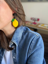 Laden Sie das Bild in den Galerie-Viewer, LEMON LOVE EARRING
