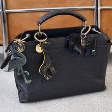 Laden Sie das Bild in den Galerie-Viewer, HF X ZOOZOO Giraffe
